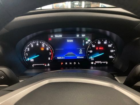 Used 2024 Ford Explorer XLT w/ Equipment Group 202A AWD/4WD image 22