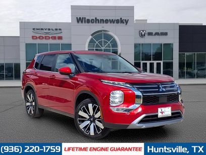 Used 2025 Mitsubishi Outlander SE
