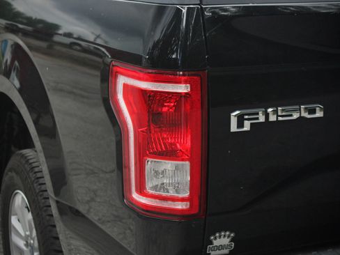 Used 2017 Ford F150 XL w/ Equipment Group 101A Mid RWD image 21