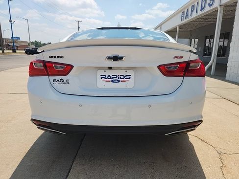 Used 2025 Chevrolet Malibu RS FWD image 6