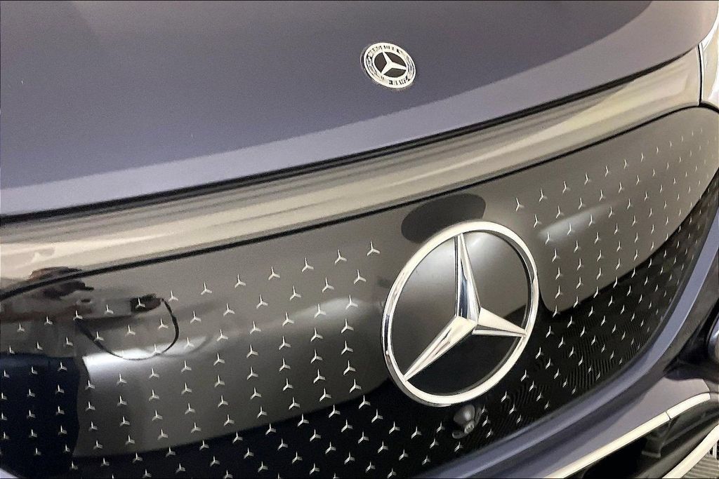 Certified 2023 Mercedes-Benz EQE 500 4MATIC SUV image 22