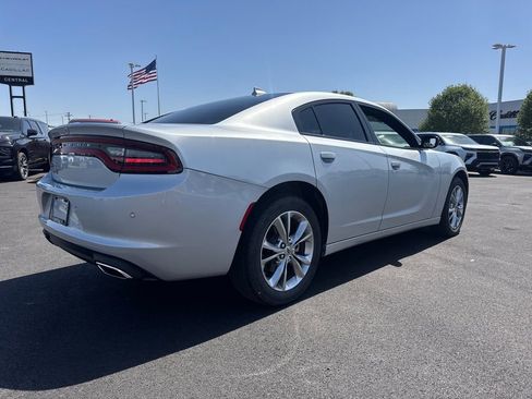 Used 2023 Dodge Charger SXT AWD/4WD image 9