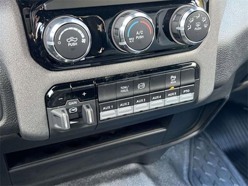 New 2026 RAM 5500 Tradesman w/ Chrome Appearance Group image 17