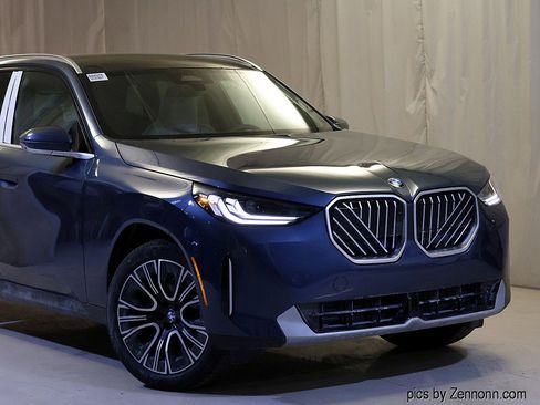 New 2026 BMW X3 xDrive30 w/ Premium Package image 2