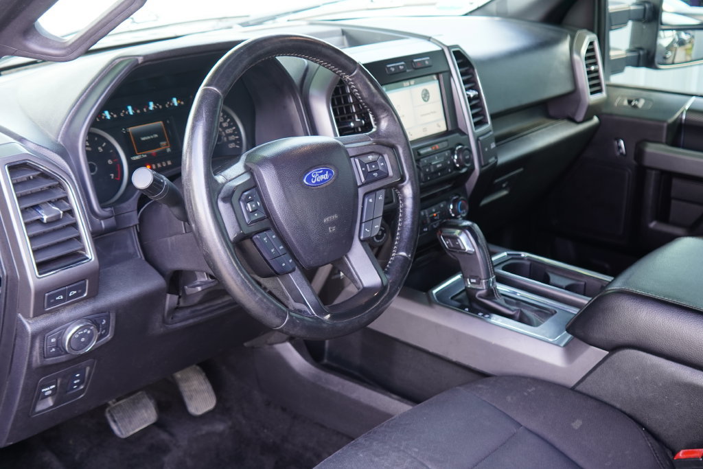 Used 2018 Ford F150 XLT w/ Equipment Group 302A Luxury AWD/4WD image 11