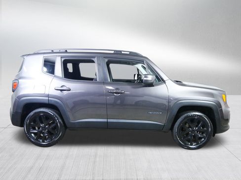 Used 2019 Jeep Renegade Altitude w/ Quick Order Package 2XM image 8