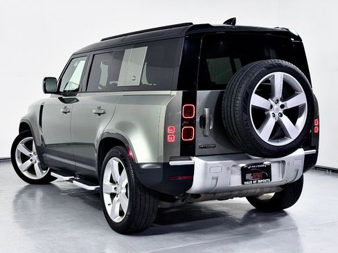 Used 2020 Land Rover Defender 110 First Edition image 11