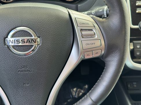 Used 2018 Nissan Altima 2.5 SL FWD image 19