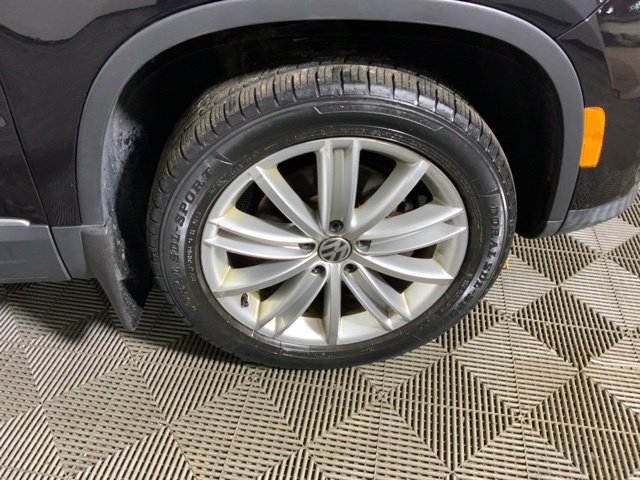 Used 2016 Volkswagen Tiguan SE AWD/4WD image 13