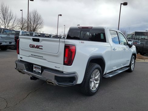 Used 2022 GMC Sierra 1500 SLT w/ SLT Premium Package image 3