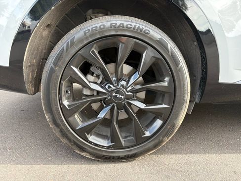 Used 2022 Kia Sorento SX image 4