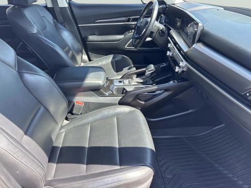 Used 2024 Kia Telluride S w/ S Sunroof Package image 23