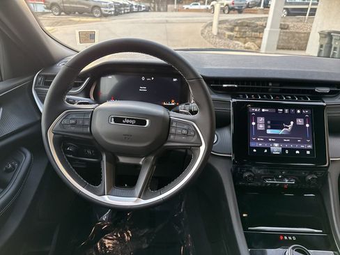 New 2026 Jeep Grand Cherokee Laredo X AWD/4WD image 14