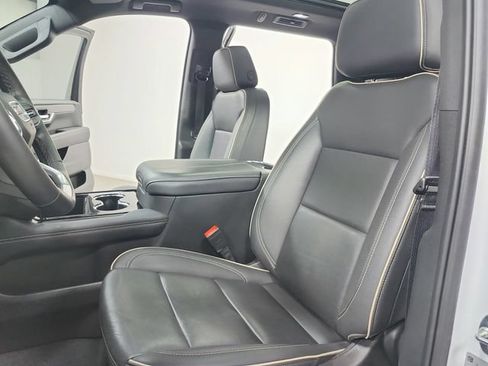 Used 2025 GMC Yukon Elevation RWD image 19