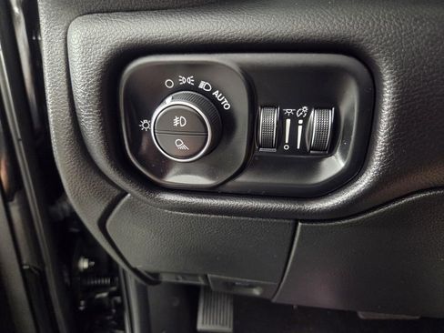 Used 2024 RAM 2500 Laramie AWD/4WD image 20