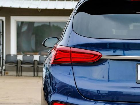 Used 2019 Hyundai Santa Fe Limited w/ Cargo Package image 55