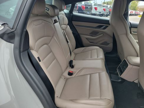 Used 2025 Porsche Taycan image 29