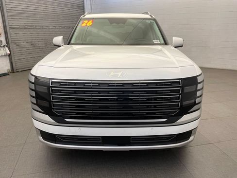Used 2026 Hyundai Palisade Calligraphy FWD image 3