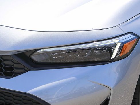 Certified 2025 Honda Civic Sport image 4