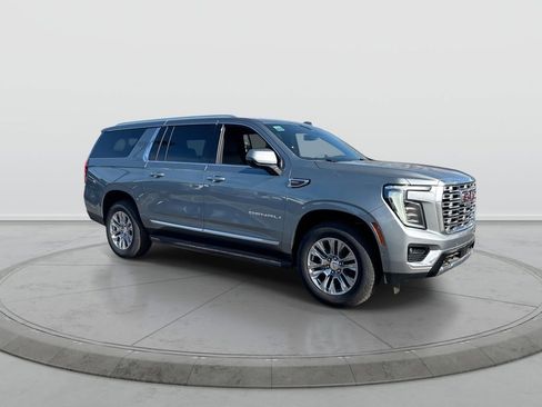 New 2026 GMC Yukon XL Denali AWD/4WD image 3