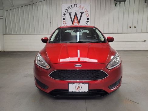 Used 2018 Ford Focus SE image 12