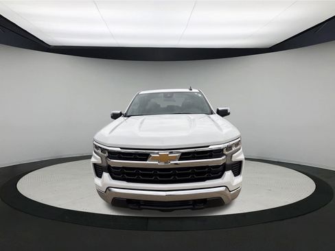 Used 2022 Chevrolet Silverado 1500 LT image 2