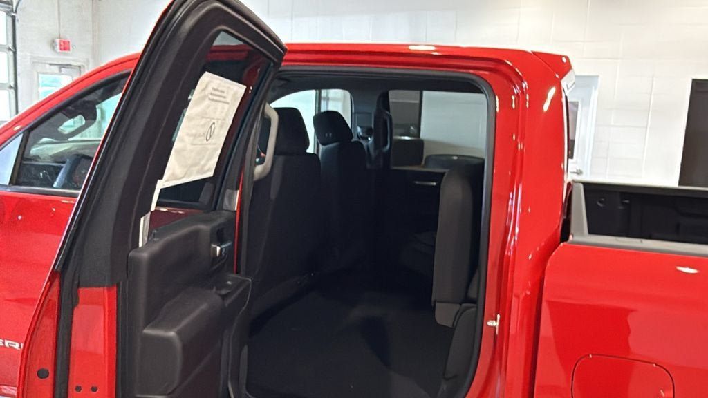 New 2026 GMC Sierra 2500 Pro w/ Convenience Package AWD/4WD image 17