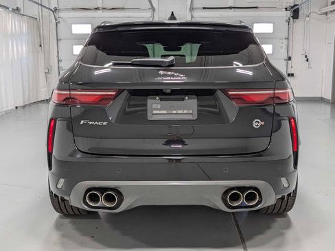 Used 2021 Jaguar F-PACE SVR image 8