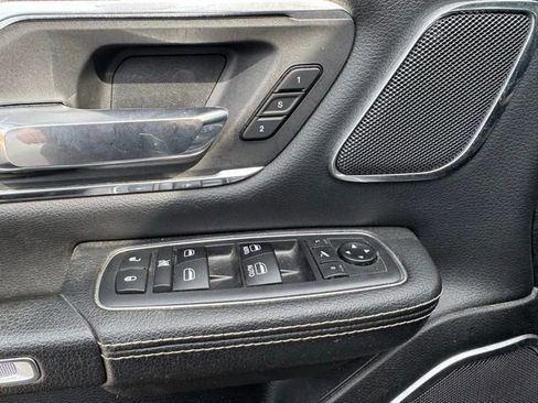 Used 2019 RAM 1500 Laramie AWD/4WD image 12