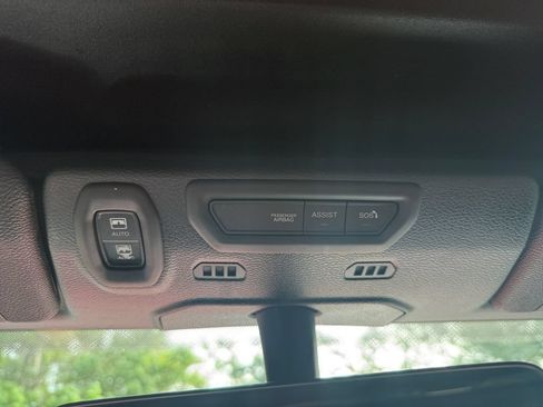 Used 2021 Jeep Wrangler Unlimited Sahara AWD/4WD image 28