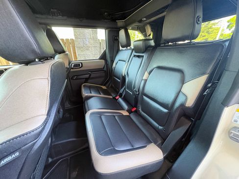 Used 2025 Ford Bronco Big Bend w/ Black Diamond Package AWD/4WD image 24