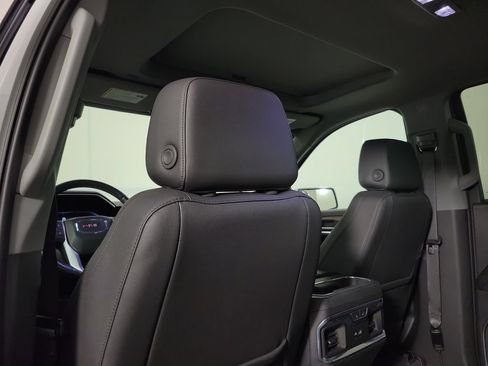 Used 2023 GMC Sierra 1500 SLT w/ SLT Premium Package AWD/4WD image 15