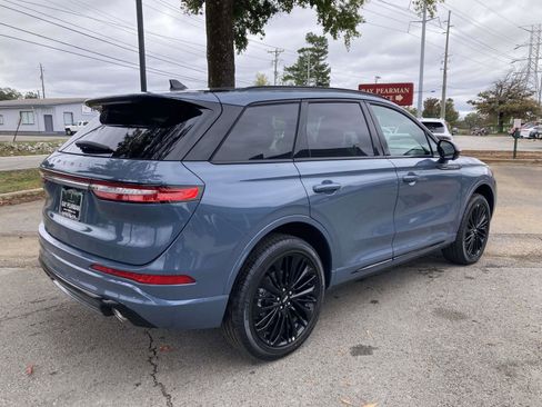 New 2026 Lincoln Corsair Premiere image 3