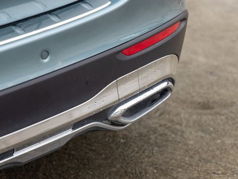 Used 2025 Mercedes-Benz GLC 350e 4MATIC image 20