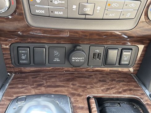 Used 2019 Nissan Armada SL w/ Premium Package RWD image 25