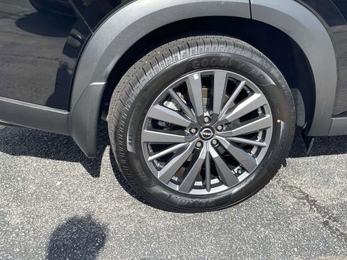 Used 2024 Nissan Pathfinder SL w/ SL Premium Package image 7