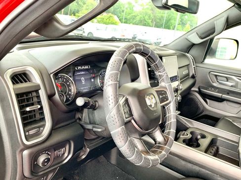 Used 2019 RAM 1500 Big Horn AWD/4WD image 14