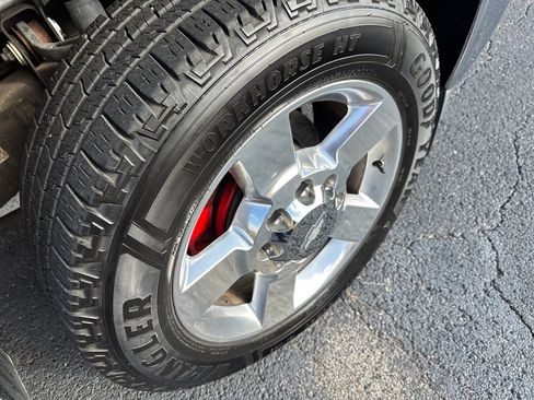 Used 2019 Chevrolet Silverado 2500 LT w/ LT Convenience Package image 9