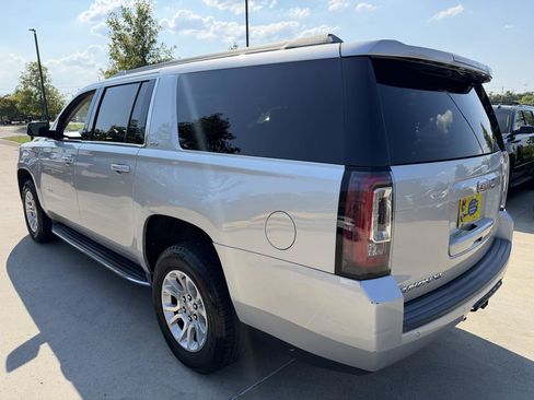 Used 2019 GMC Yukon XL SLT w/ Open Road Package AWD/4WD image 5