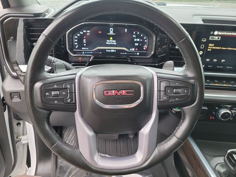 Used 2023 GMC Sierra 1500 SLT w/ SLT Premium Plus Package AWD/4WD image 21
