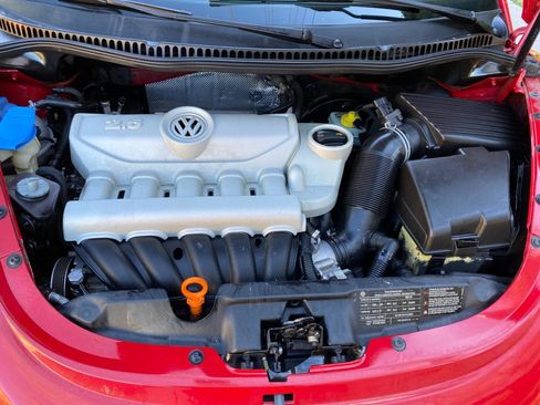 Used 2009 Volkswagen Beetle Coupe image 14