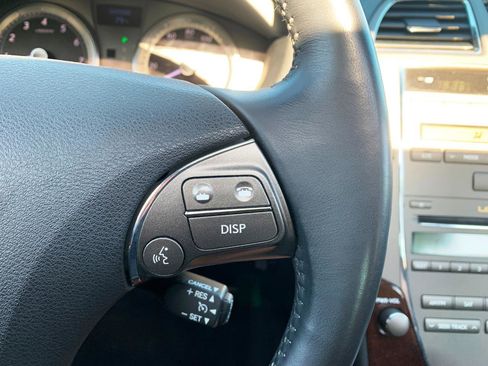 Used 2011 Lexus ES 350 FWD image 9