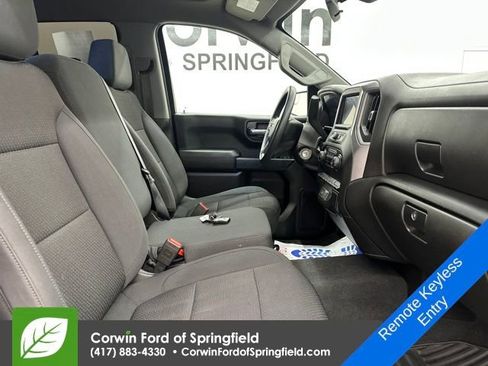 Used 2020 Chevrolet Silverado 1500 Custom w/ Custom Value Package image 9