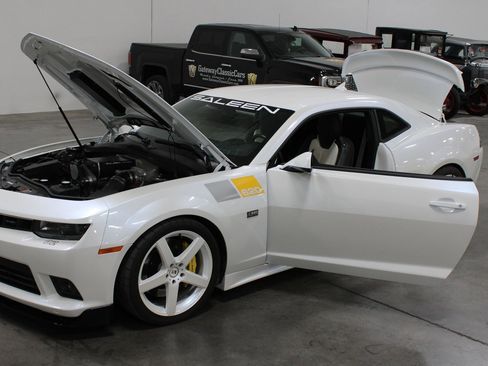 Used 2014 Chevrolet Camaro SS w/ RS Package RWD image 26