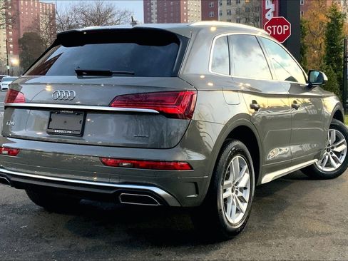 Used 2023 Audi Q5 2.0T Premium w/ Convenience Package image 12