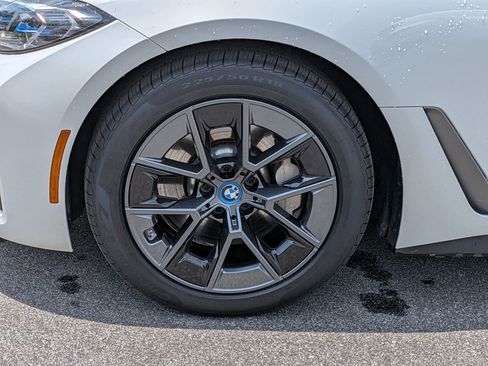 Certified 2023 BMW i4 eDrive40 w/ Premium Package RWD image 10
