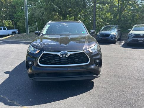 Used 2022 Toyota Highlander XLE image 8