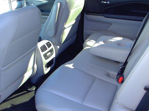 Used 2016 Honda Pilot EX-L image 6