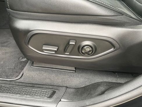 Used 2025 Jeep Grand Cherokee Altitude AWD/4WD image 41