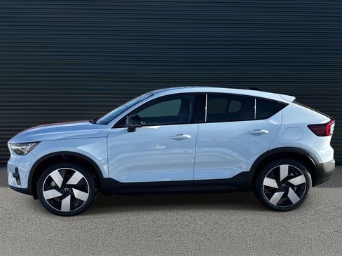 Certified 2024 Volvo C40 P8 Recharge Ultimate image 8